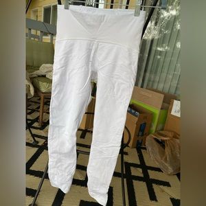 Train Times Lululemon Leggings Pants 25” White Mesh